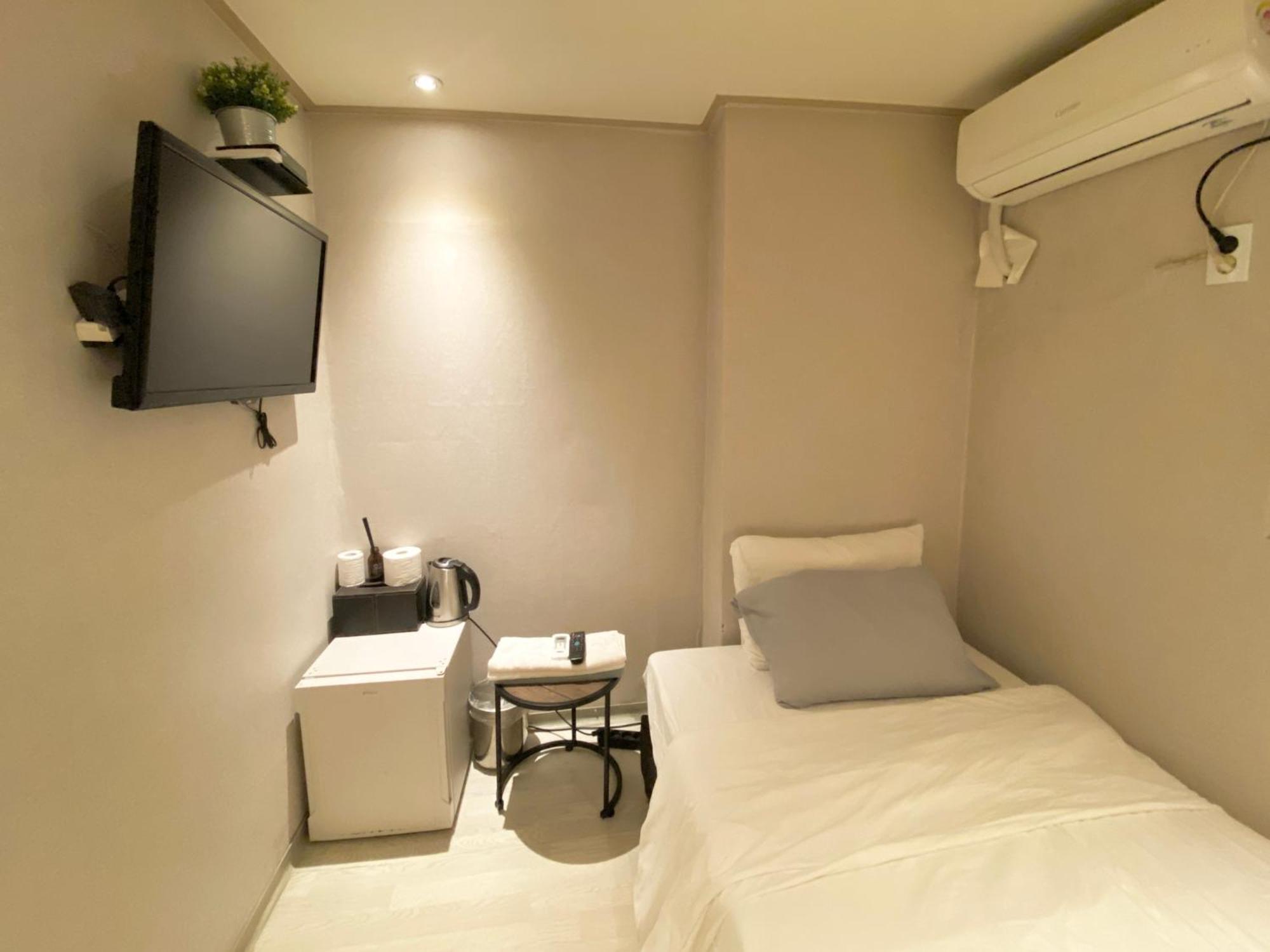 Hostel Maison Yongsan Myeongdon *